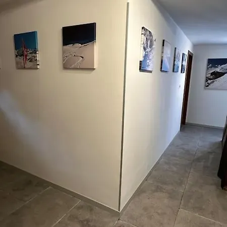 In&out, Lenzerheide Freistehendes Chalet, Urchig, Gross * Valbella