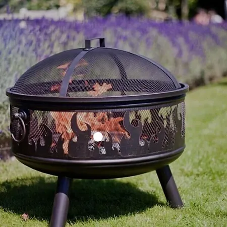 In&out, Lenzerheide Freistehendes Chalet, Urchig, Gross