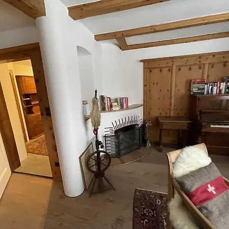 Villa In&out, Lenzerheide Freistehendes Chalet, Urchig, Gross *