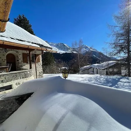 In&out, Lenzerheide Freistehendes Chalet, Urchig, Gross Villa Valbella