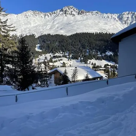 In&out, Lenzerheide Freistehendes Chalet, Urchig, Gross *