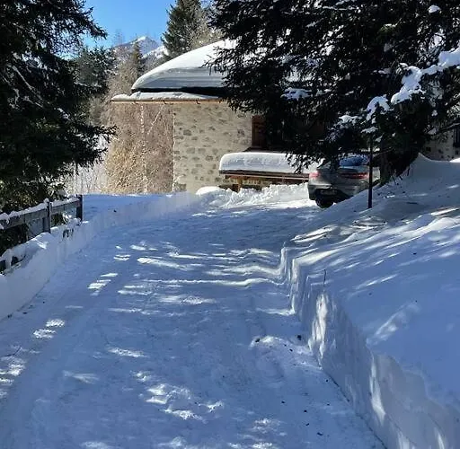 Villa In&out, Lenzerheide Freistehendes Chalet, Urchig, Gross
