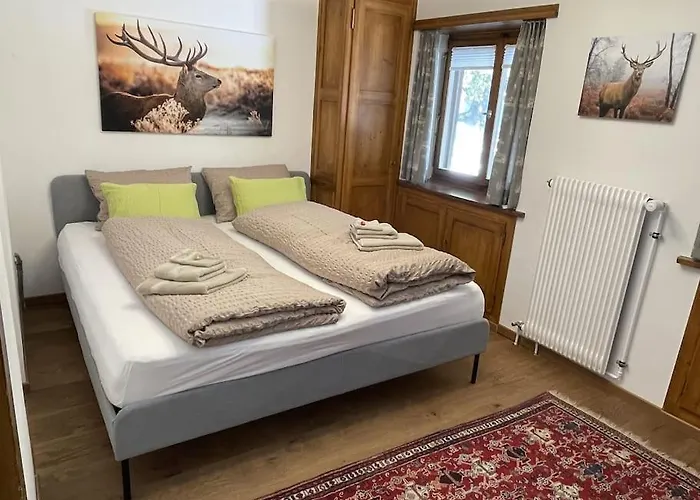 Villa In&out, Lenzerheide Freistehendes Chalet, Urchig, Gross