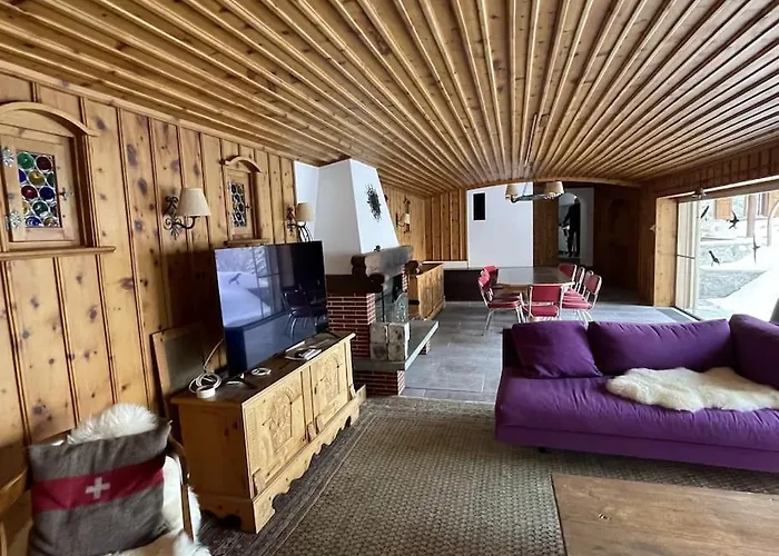 In&out, Lenzerheide Freistehendes Chalet, Urchig, Gross Villa