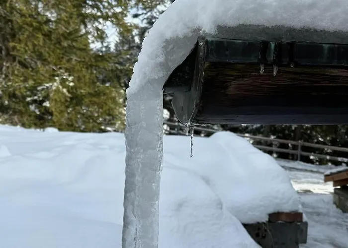 Villa In&out, Lenzerheide Freistehendes Chalet, Urchig, Gross *