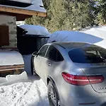 Villa In&out, Lenzerheide Freistehendes Chalet, Urchig, Gross