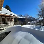 In&out, Lenzerheide Freistehendes Chalet, Urchig, Gross Villa Valbella