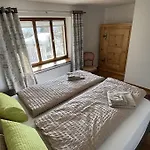 In&out, Lenzerheide Freistehendes Chalet, Urchig, Gross Villa *