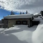 In&out, Lenzerheide Freistehendes Chalet, Urchig, Gross