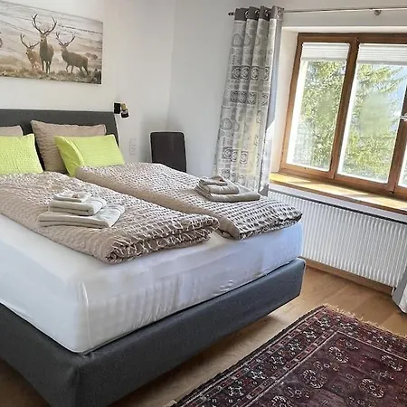 In&out, Lenzerheide Freistehendes Chalet, Urchig, Gross * Valbella