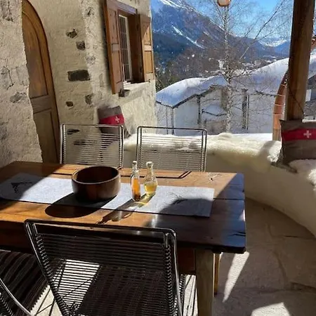 In&out, Lenzerheide Freistehendes Chalet, Urchig, Gross Villa *