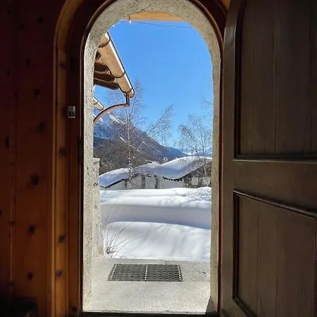 In&out, Lenzerheide Freistehendes Chalet, Urchig, Gross Villa *