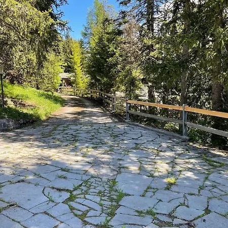 Villa In&out, Lenzerheide Freistehendes Chalet, Urchig, Gross