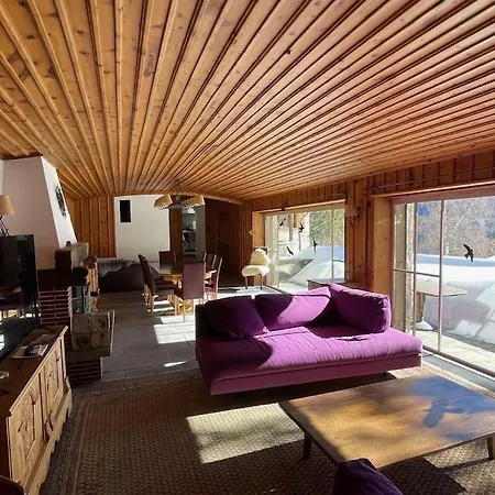 In&out, Lenzerheide Freistehendes Chalet, Urchig, Gross Villa *